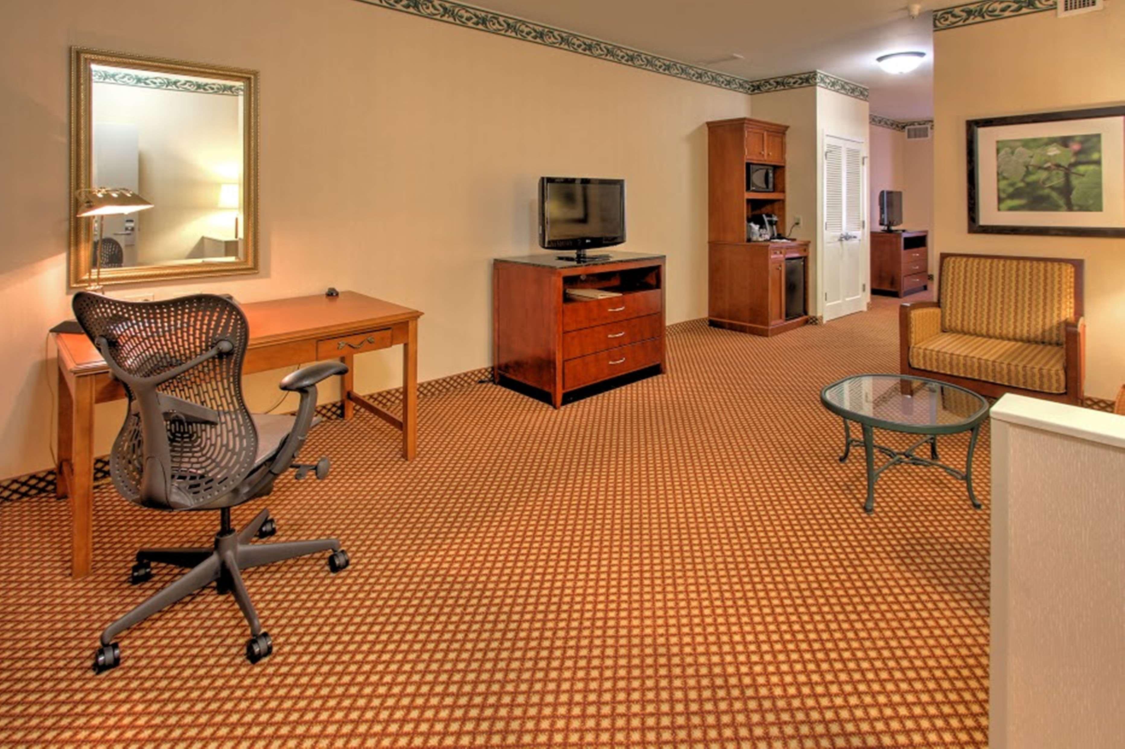Hilton Garden Inn Williamsburg Eksteriør bilde